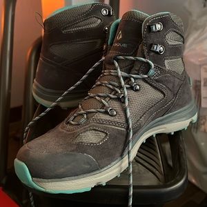 Vasque Women’s Hiking Boots - Size 9.5